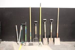 lot 93 image: Lot of 8 Yard Tools Including Shovels, Forks, and Loppers
