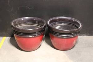 lot 95 image: Pair of Large Red Plastic Garden Planters with 20 Inch Diameter