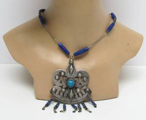 lot 7 image: Large Old Vintage Middle Eastern Silver Pendant Necklace w Lapis