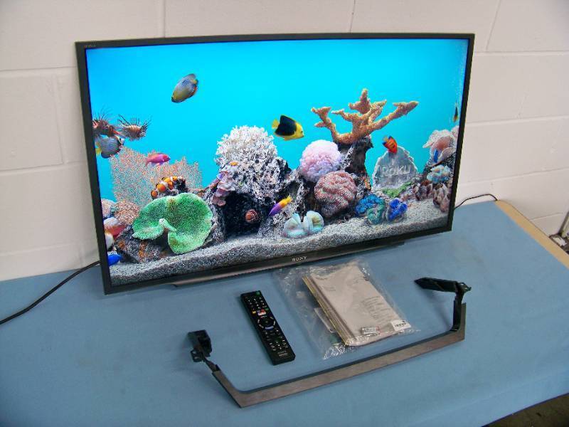 lot 57 image: Sony 43 4K HDR Ultra HD (UHD) SMART LED TV  Television KD-43X720E with Remote Control and Stand