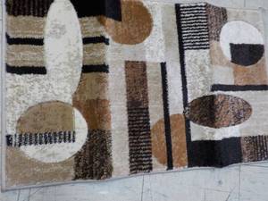 lot 47 image: Dynamix 18.9 x 31.5 Machine Woven ...
