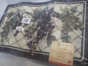 lot 51 image: Achim Home Dcor Decorative Anti-F...