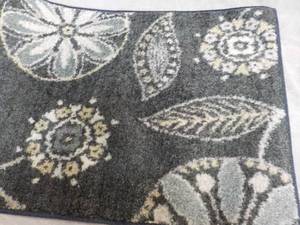 lot 66 image: Maples Rug Runner 19 x 30...