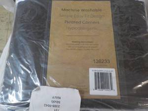 lot 70 image: Queen Size 14 Drop Bed skirt Navy ...