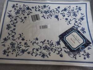 lot 88 image: Blue Portofine by Spode set of 4 Pl...