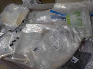 lot 161 image: Large Amount of Various Sies Clear ...