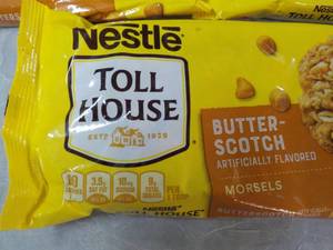 lot 220 image: 5 Bags 11 oz Butterscotch Morsels...