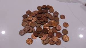 lot 30 image: 93-Misc Lincoln Head Pennies
