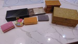 lot 52 image: Assorted Jewelry Boxes