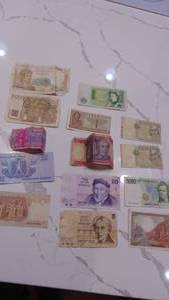 lot 61 image: Lot of Misc Foreign Paper Currency