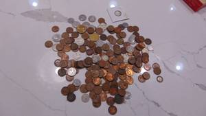 lot 66 image: Large Lot of Canadian Coins