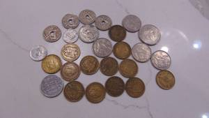 lot 77 image: Assorted Spanish Coins