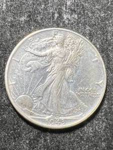 lot 64 image: 1943 US WALKING LIBERTY HALF DOLLAR