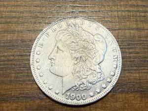 lot 13 image: 1900 S Morgan Dollar