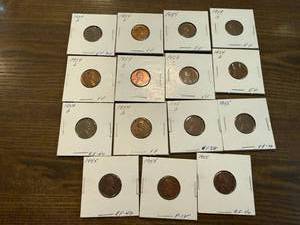 lot 26 image: 15 1950s Wheat Pennies