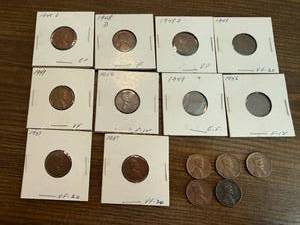 lot 28 image: 15 1940s & 1950s Wheat Pennies