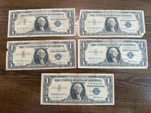 lot 36 image: 5 - Washington $1 Silver Certificates