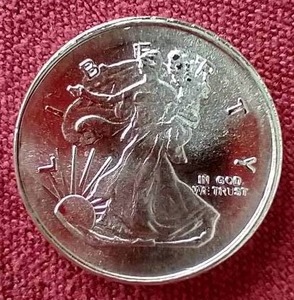 lot 7 image: American Silver Eagle Style 14 oz Silver Round