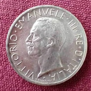 lot 13 image: 1927 Italy Silver 5 Lire Coin