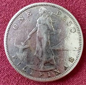 lot 34 image: 1909 Philippines Silver 1 Peso Coin