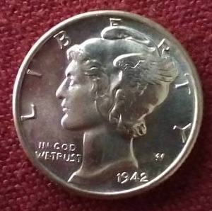 lot 70 image: Beautiful Uncirculated 1942 Mercury Dime
