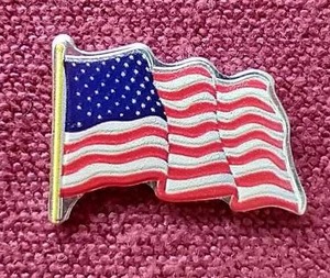 lot 102 image: 1 Gram Silver American Flag