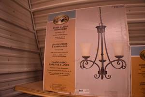 lot 1 image: Chandelier