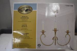 lot 4 image: Chandelier