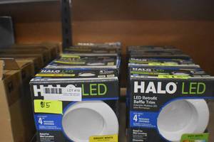 lot 19 image: Recessed Lights