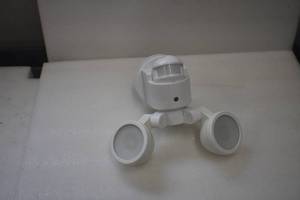 lot 31 image: Exterior Fixture