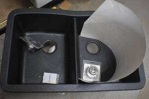 lot 39 image: Black Kitchen Sink