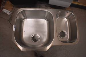 lot 41 image: 2 bowl Stainless Kitchen Sink