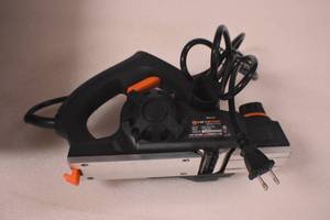 lot 55 image: WEN 6528 3.8-Amp 2-38 Inch Electric Hand Planer