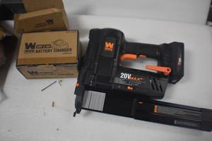 lot 56 image: WEN 20512 20V Max Cordless 18-Gauge Brad Nailer with 2.0Ah Battery and Chargerd nailer