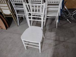 lot 37 image: (72) White Chiavari Chairs...