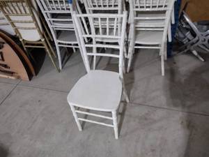 lot 42 image: (40) White Chiavari Chairs...