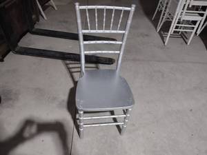 lot 86 image: (40) Silver Chiavari Chairs...