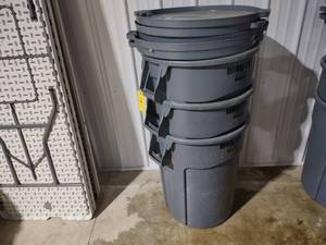 lot 121 image: (3) Rubbermaid Brute 44 Gallon Cans...