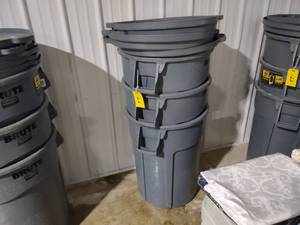 lot 122 image: (3) Rubbermaid Brute 44 Gallon Cans...