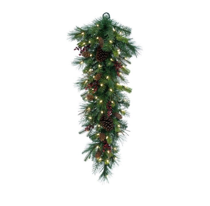 lot 156 image: Vickerman G118721LED 36-in Pre-lit Indoor Green Berry Artificial Christmas Wreath
