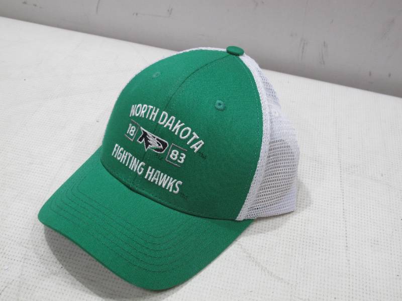 lot 376 image: NEW University of North Dakota Fighting Hawks Trucker Cap - GreenWhite