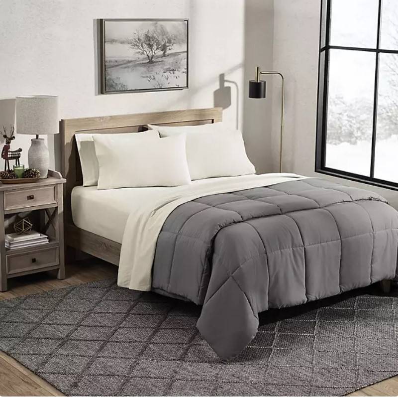 lot 268 image: NEW Members Mark Flannel King Size Sheet Set - Ivory