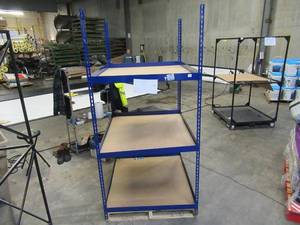lot 106 image: Adjustable Blue Metal Frame Built to Fit Onto Pallets - Perfect for Projects