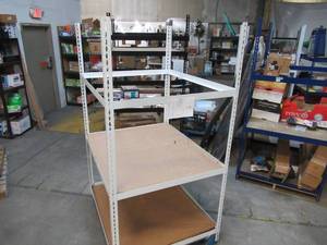 lot 118 image: Adjustable White Metal Frame Built to Fit Onto Pallets - Perfect for Projects