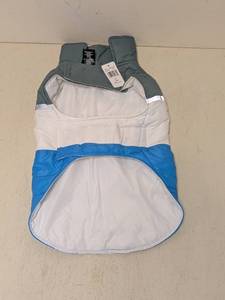 lot 38 image: NEW LARGE DOGGIE JACKET