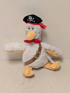 lot 58 image: NEW THINK DOG PIRATE CHICKEN DOG TOYS (CREAM)