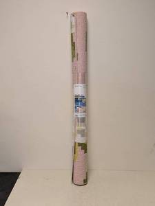 lot 71 image: NEW ROOM ESSENTIALS AREA RUG (PINK FLORAL)