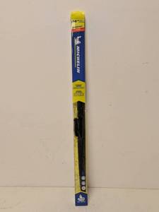 lot 117 image: NEW MICHELIN 24 GUARDIAN WIPERBLADE