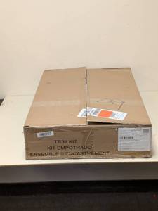 lot 123 image: NEW TRIM KIT