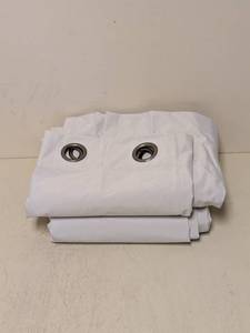 lot 135 image: SUNZERO 2PC. PANEL SET (WHITE)